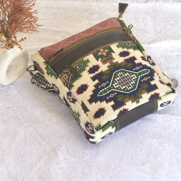 Polk_Shoulder_Bag