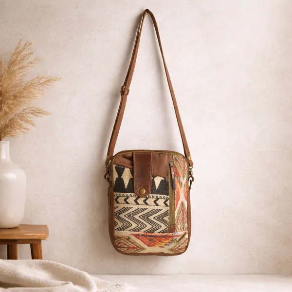 Geometric_Crossbody_Bag