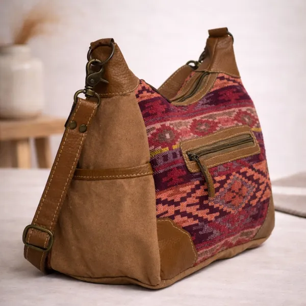 Kisko_Shoulder_Bag