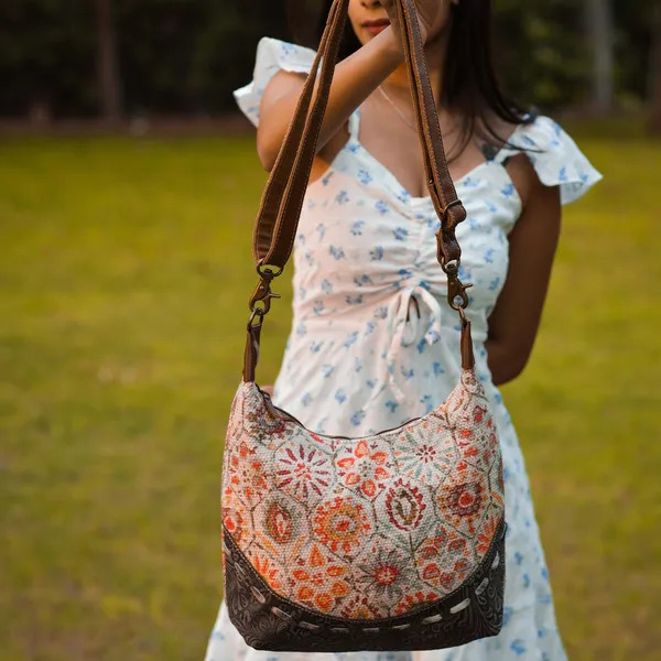 Kisko_Shoulder_Bag