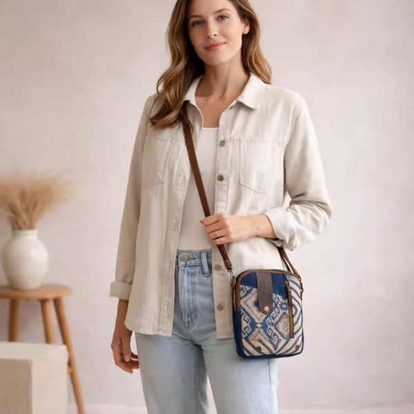 Indigo_Crossbody_Bag
