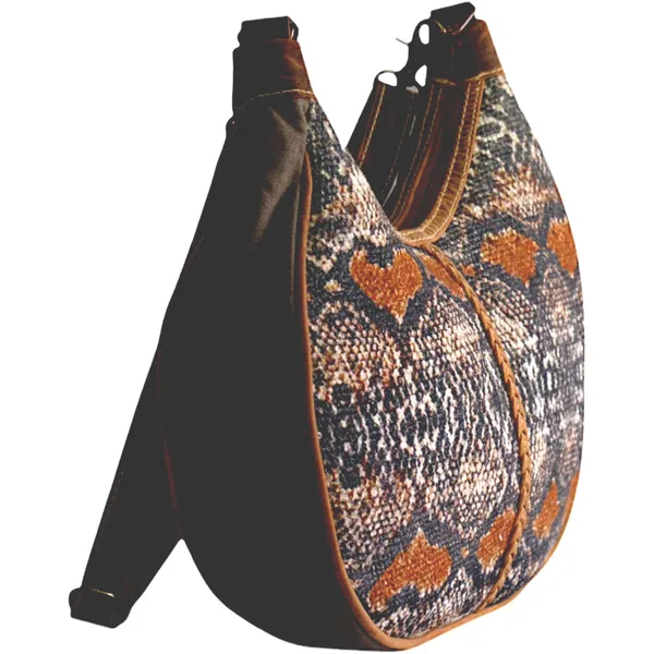 Chiqueva_Shoulder_Bag