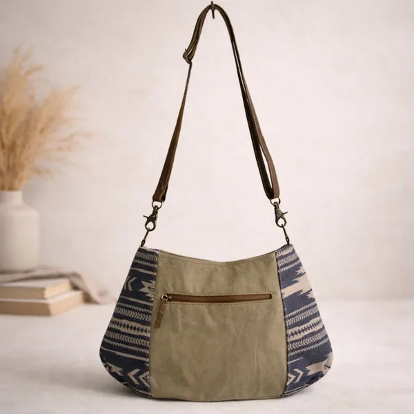 Craftivy_Crossbody_Bag