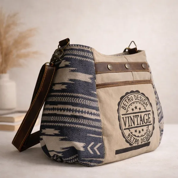 Craftivy_Crossbody_Bag