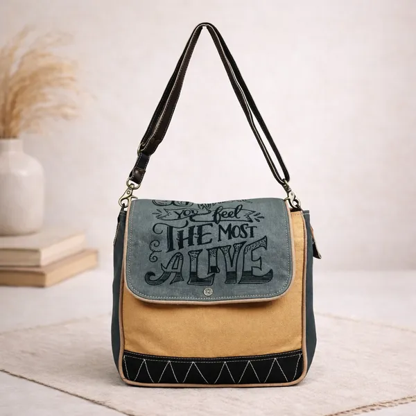 Baggy_Crossbody