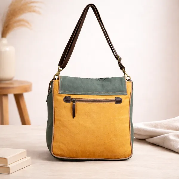 Kido_Crossbody_Bag