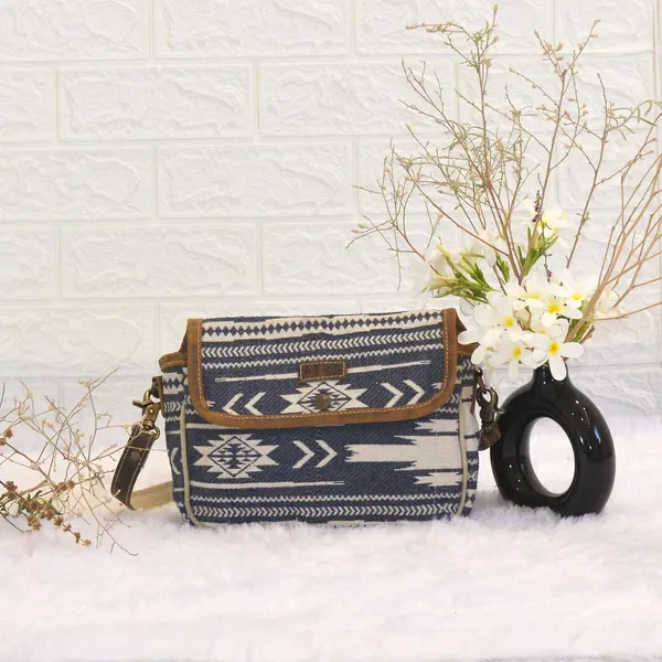 Aztec_Small_Shoulder_Wristlet_Bag