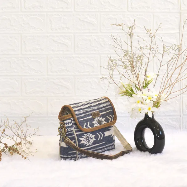Aztec_Small_Shoulder_Wristlet_Bag