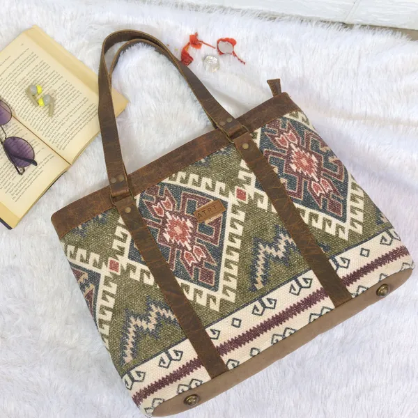 Fabulous_Box_Office_Tote_Bag