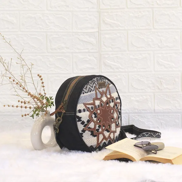 Veri_Canteen_Bag