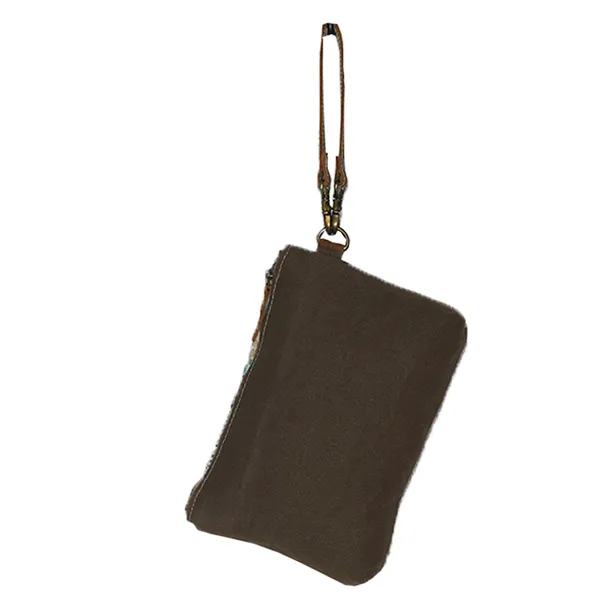 Hlary_Pouch