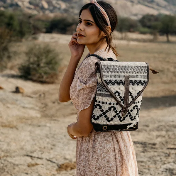 Bine_Backpack_Bag