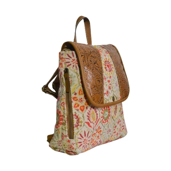 Nesti_Backpack