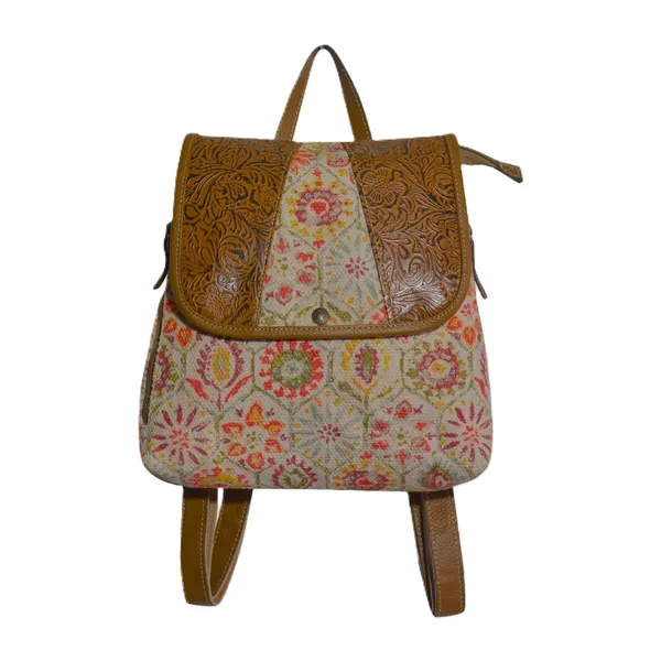 Nesti_Backpack