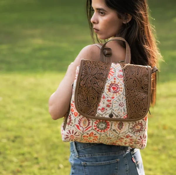 Nesti_Backpack