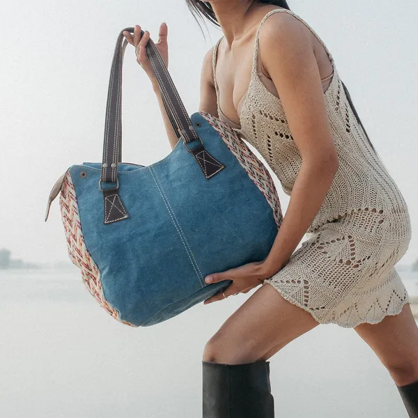 Rihu_Messenger_Bag