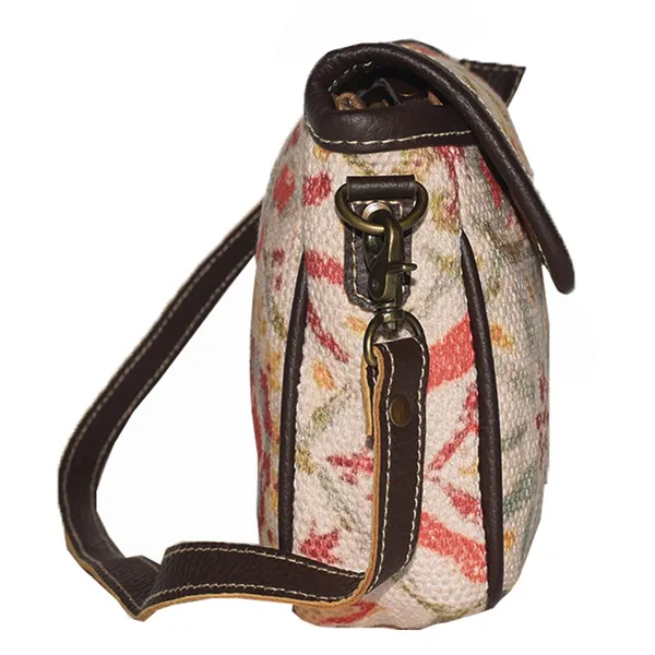 Shadow_Wristlet_Bag