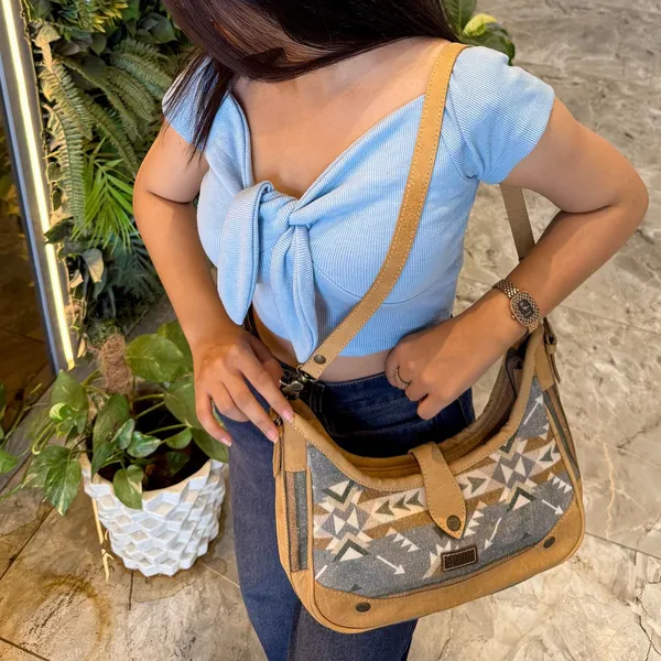 Uzi_Wristlet_Bag