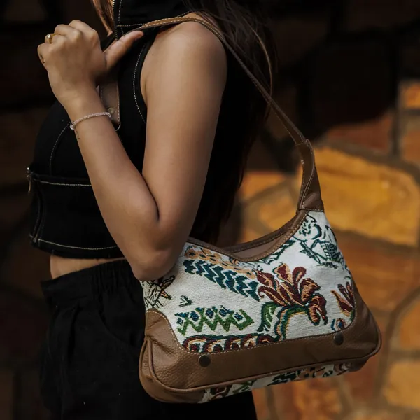Immy_Wristlet_Bag