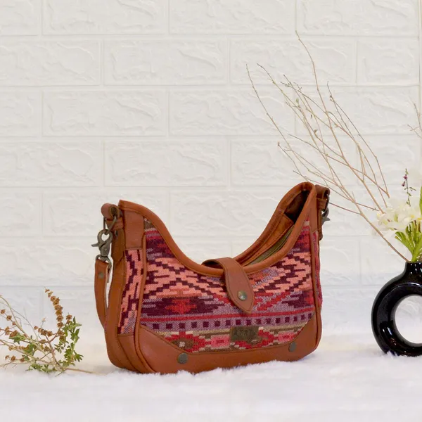 Dass_Wristlet_Bag