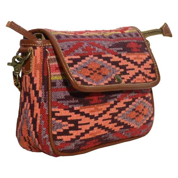 Xion_Wristlet_Bag