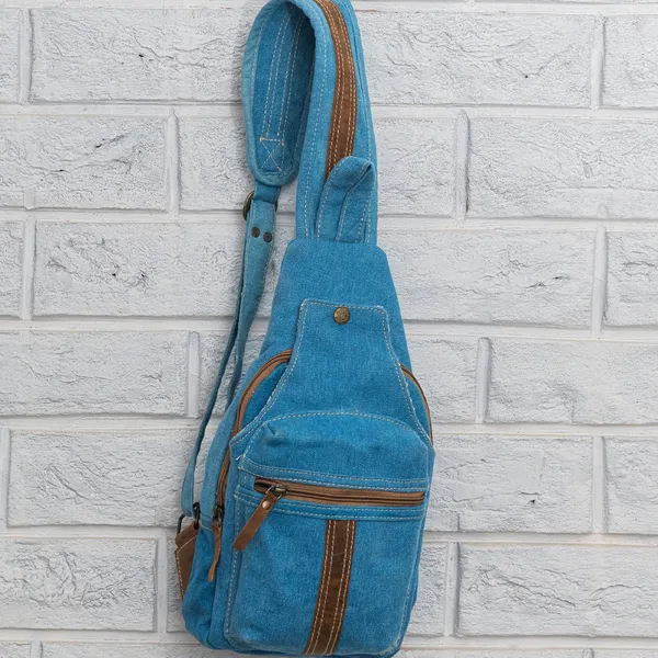 Xion_Wristlet_Bag