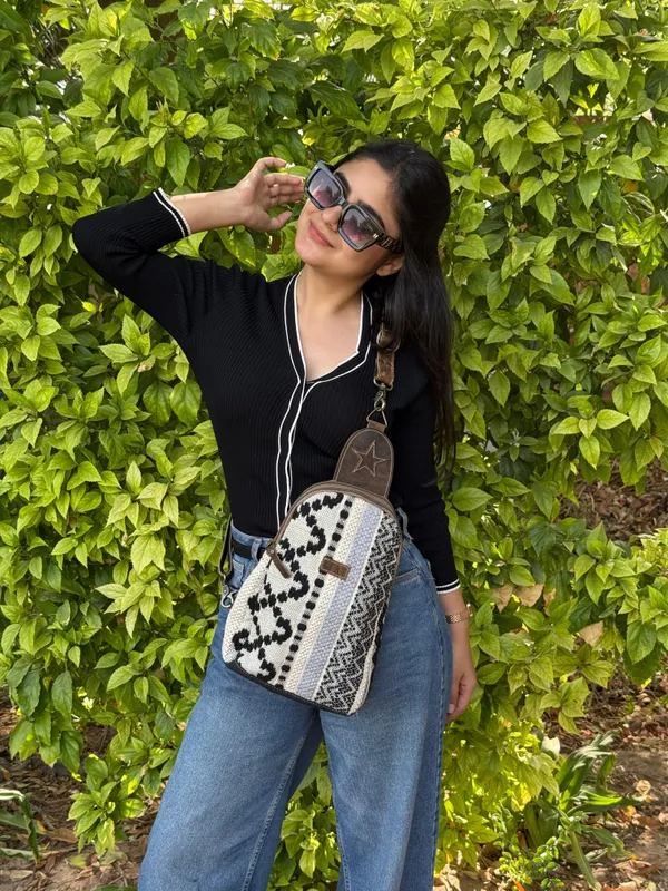 Smile_Fanny_Pack