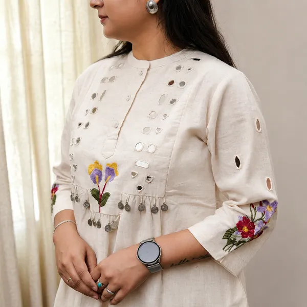 Off-White_Mirror_Work_&_Floral_Embroidered_2-Piece_Cotton_Co-ord_Set