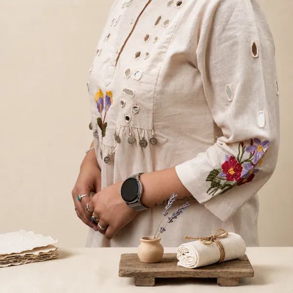 Off-White_Mirror_Work_&_Floral_Embroidered_2-Piece_Cotton_Co-ord_Set