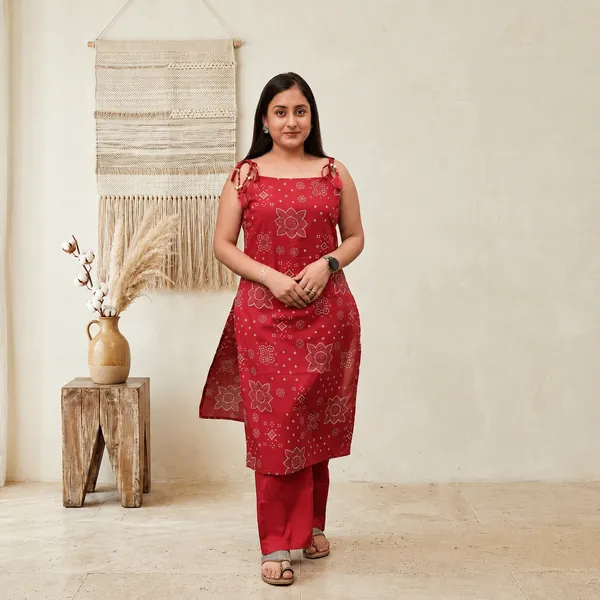 Raspberry_Pink_Cotton_Bandhani_Co-ord_Set_with_Dori_Detail