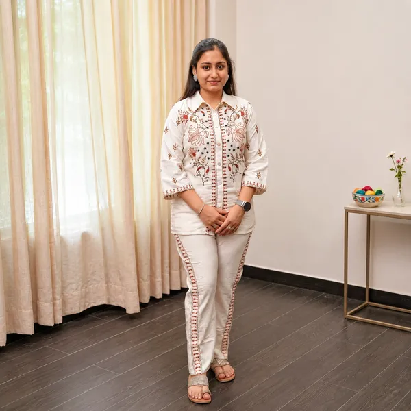 The_Kashida_Garden_Collection:_Floral_Embroidered_Cotton_Co-ord_Set