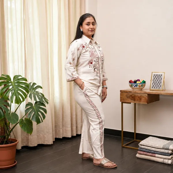 The_Kashida_Garden_Collection:_Floral_Embroidered_Cotton_Co-ord_Set