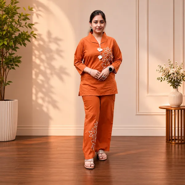 Women’s_Rustic_Style_Applique_Co-ord_Set_–_2-Piece_Outfit