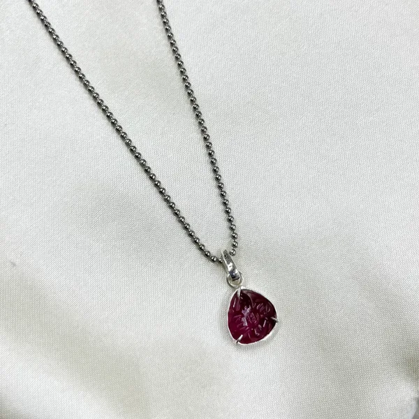 Pink_Tourmaline_Carved_Leaf_Pendant,_925_Sterling_Silver_Nature_Charm_Necklace,_Minimalist_Jewelry