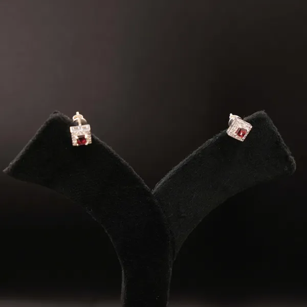 Natural_Ruby_Stud_Earrings_925_Sterling_Silver,_July_Birthstone_Earrings,_4mm__Minimalist_Everyday_Jewelry,_Gift_for_Her_Women