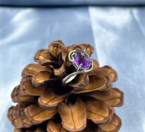 Natural_Amethyst_Ring,_925_Sterling_Silver,_Minimalist_Purple_Gemstone,_Handmade_Birthstone_Jewelry_Gift_for_Mom