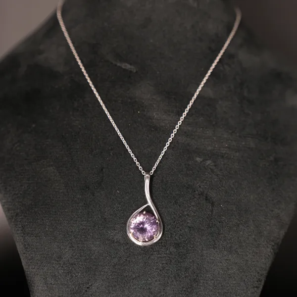 Natural_Amethyst_Pendant_Necklace,_925_Sterling_Silver,_15mm_Round_Faceted_Purple_Gemstone,_February_Birthstone_Gift_for_Her