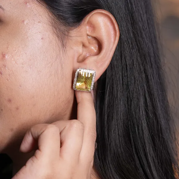 Goldstone_Stud_Earrings_925_Sterling_Silver,_Sparkly_Dainty_Minimalist_Studs,_Galaxy_Glitter_Jewelry,_Gift_for_Her_Women