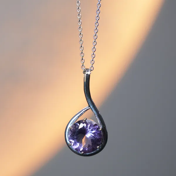 Natural_Amethyst_Pendant_Necklace,_925_Sterling_Silver,_15mm_Round_Faceted_Purple_Gemstone,_February_Birthstone_Gift_for_Her