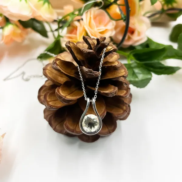Handmade_Teardrop_White_Topaz_Pendant_Necklace,_925_Sterling_Silver,_9.5mm_Minimalist_Gemstone_Jewelry