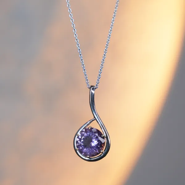 Natural_Amethyst_Pendant_Necklace,_925_Sterling_Silver,_15mm_Round_Faceted_Purple_Gemstone,_February_Birthstone_Gift_for_Her