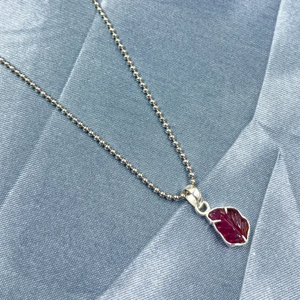 Pink_Tourmaline_Quartz_Carved_Leaf_Pendant,_925_Sterling_Silver,_Nature_Inspired_Leaf_Charm_Necklace,_Gift_for_Her