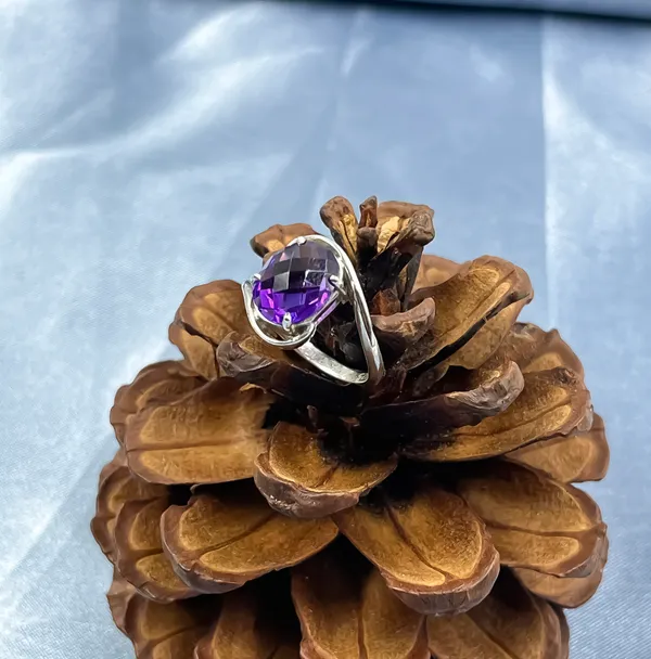 Natural_Amethyst_Ring,_925_Sterling_Silver,_Minimalist_Purple_Gemstone,_Handmade_Birthstone_Jewelry_Gift_for_Mom