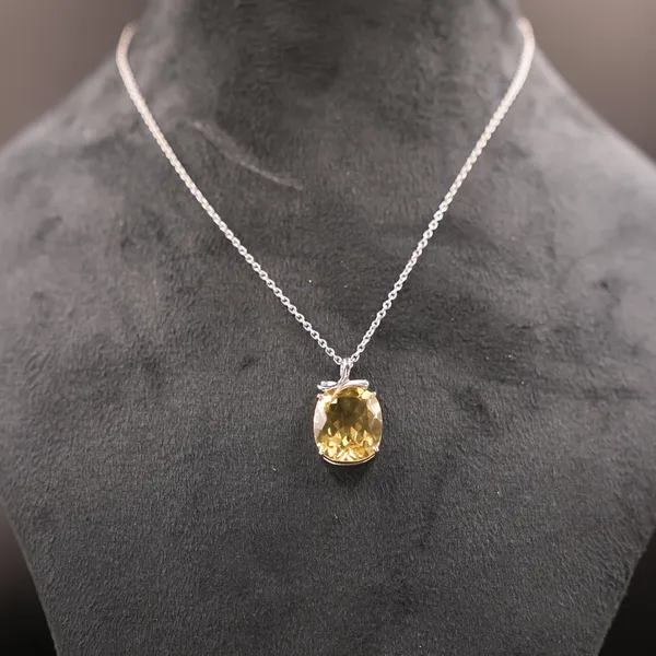 Natural_Yellow_Topaz_Cushion_Cut_Pendant_Necklace,_925_Sterling_Silver,_16x18mm_Golden_Gemstone_Jewelry_Gift_for_Her