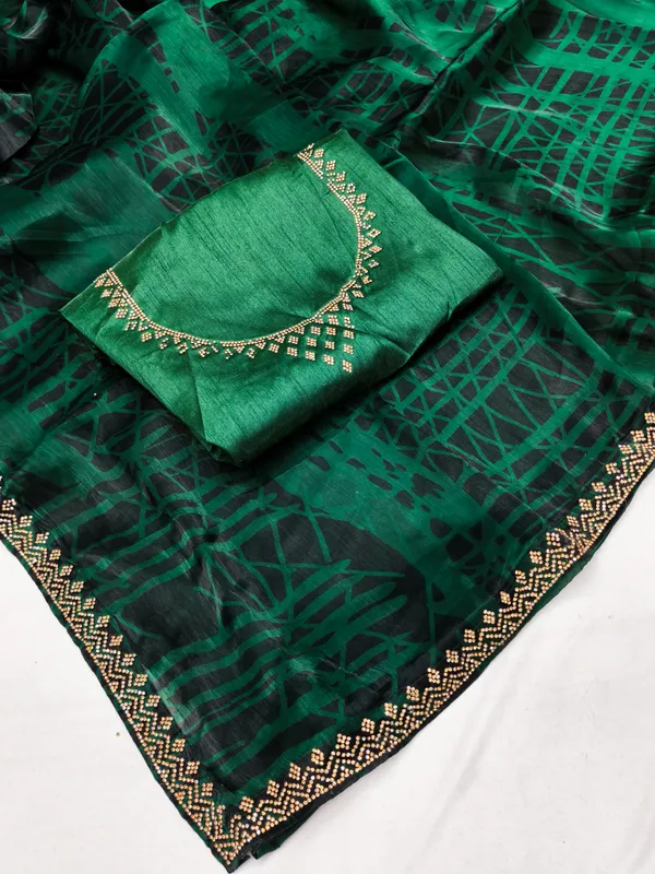 DUDEBERRY_K_DESIGNER_AAPKE_LIYE_LAYE_HE_NEW_TREND_DESIGN_SAREES_JISHME_BORDER_PURA_DAIMOND(ZARKHAND)_KIYA_GAYA_HE.SAREES_KO_AAP_KOI_BHI_FUNCTION,PARTY,MARRIAGE_ME_PAHEN_SAKTE_HO.