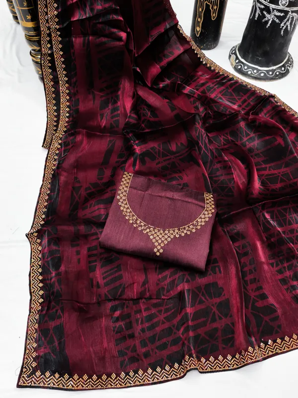DUDEBERRY_K_DESIGNER_AAPKE_LIYE_LAYE_HE_NEW_TREND_DESIGN_SAREES_JISHME_BORDER_PURA_DAIMOND(ZARKHAND)_KIYA_GAYA_HE.SAREES_KO_AAP_KOI_BHI_FUNCTION,PARTY,MARRIAGE_ME_PAHEN_SAKTE_HO.
