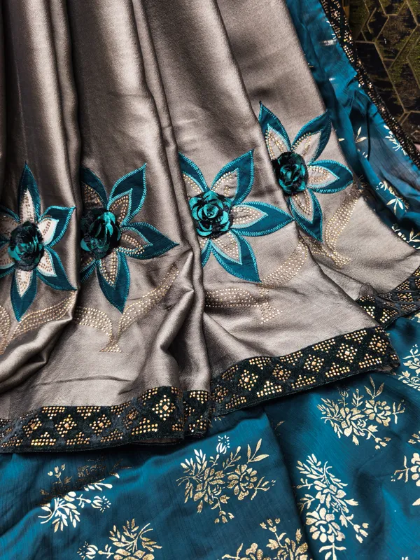 DUDEBERRY_K_DESIGNER_AAPKE_LIYE_LAYE_HE_NEW_TREND_DESIGN_SAREES_JISHME_BORDER_PURA_DAIMOND(ZARKHAND)_KIYA_GAYA_HE.SAREES_KO_AAP_KOI_BHI_FUNCTION,PARTY,MARRIAGE_ME_PAHEN_SAKTE_HO.