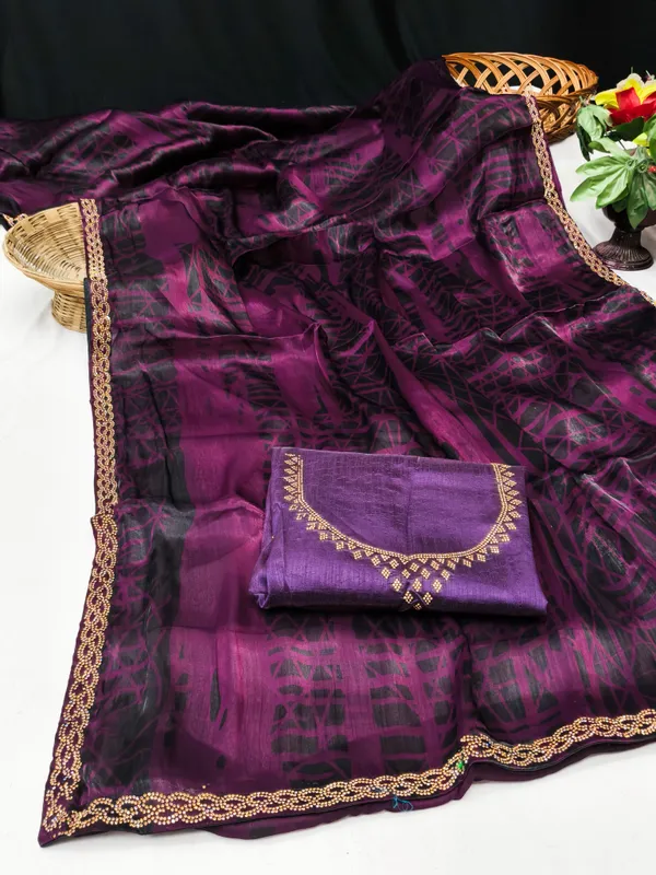 DUDEBERRY_K_DESIGNER_AAPKE_LIYE_LAYE_HE_NEW_TREND_DESIGN_SAREES_JISHME_BORDER_PURA_DAIMOND(ZARKHAND)_KIYA_GAYA_HE.SAREES_KO_AAP_KOI_BHI_FUNCTION,PARTY,MARRIAGE_ME_PAHEN_SAKTE_HO.