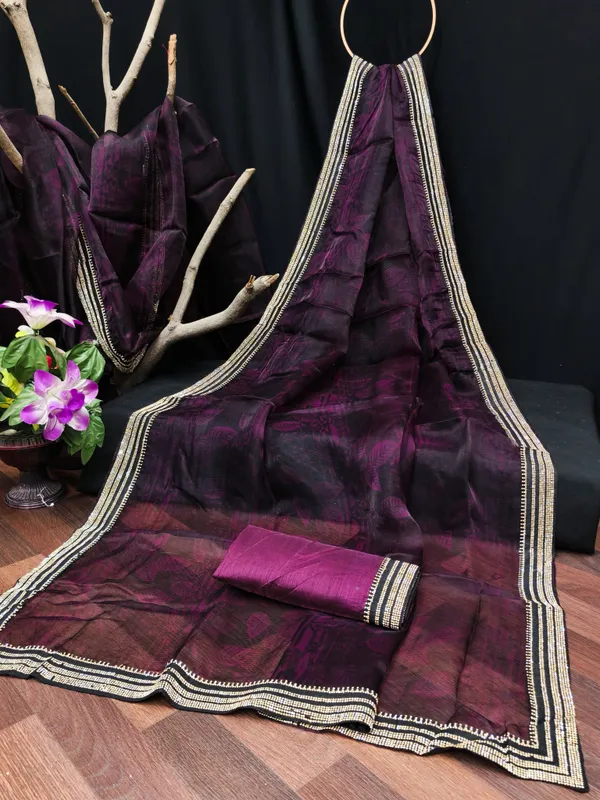 DUDEBERRY_K_DESIGNER_AAPKE_LIYE_LAYE_HE_NEW_TREND_DESIGN_SAREES_JISHME_BORDER_PURA_DAIMOND(ZARKHAND)_KIYA_GAYA_HE.SAREES_KO_AAP_KOI_BHI_FUNCTION,PARTY,MARRIAGE_ME_PAHEN_SAKTE_HO.