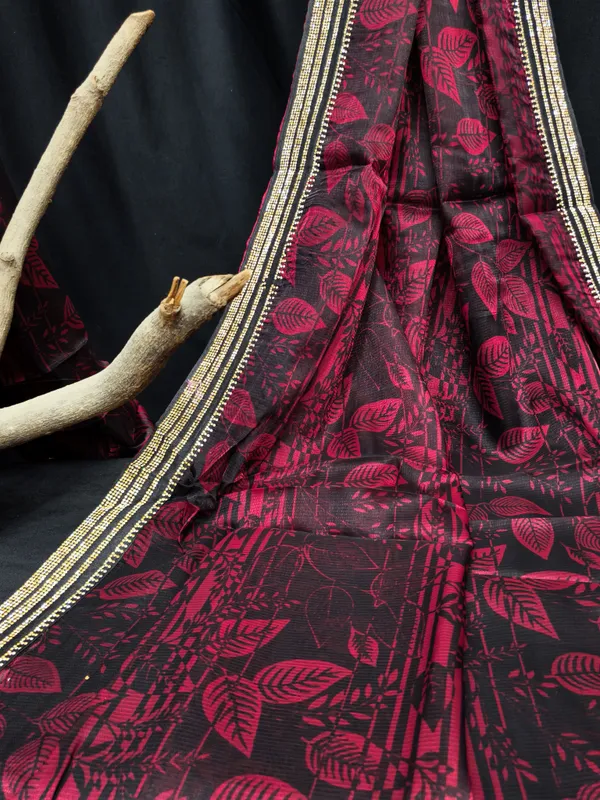 DUDEBERRY_K_DESIGNER_AAPKE_LIYE_LAYE_HE_NEW_TREND_DESIGN_SAREES_JISHME_BORDER_PURA_DAIMOND(ZARKHAND)_KIYA_GAYA_HE.SAREES_KO_AAP_KOI_BHI_FUNCTION,PARTY,MARRIAGE_ME_PAHEN_SAKTE_HO.